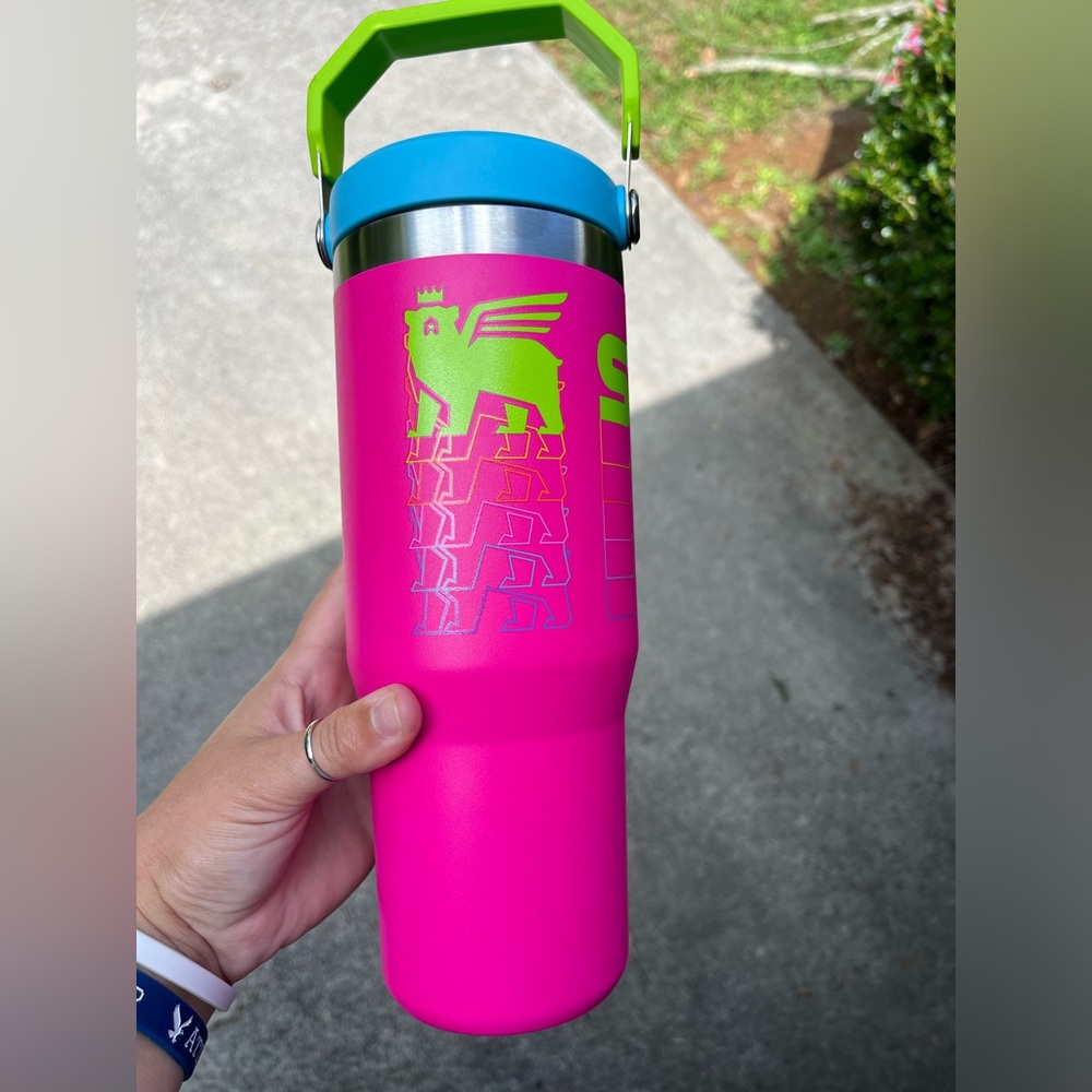 Stanley™️ IceFlow tumbler